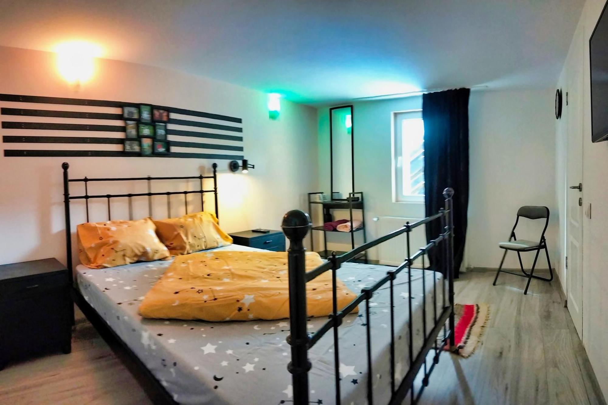 Doi Iepuri Apartment Azuga Bagian luar foto