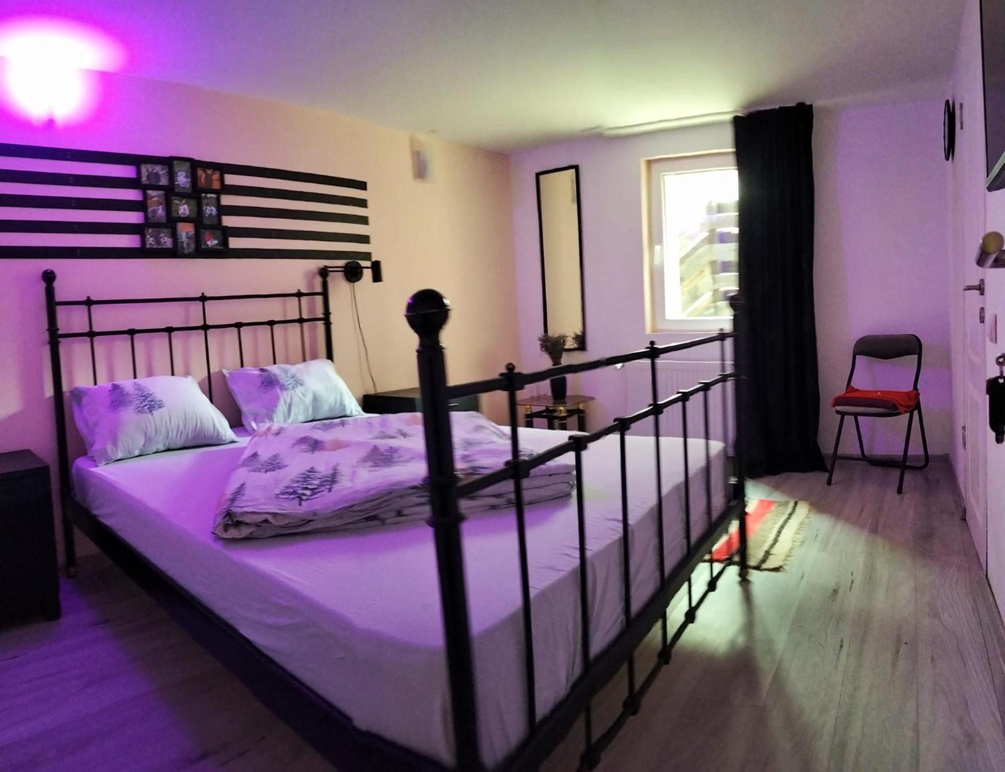 Doi Iepuri Apartment Azuga Bagian luar foto